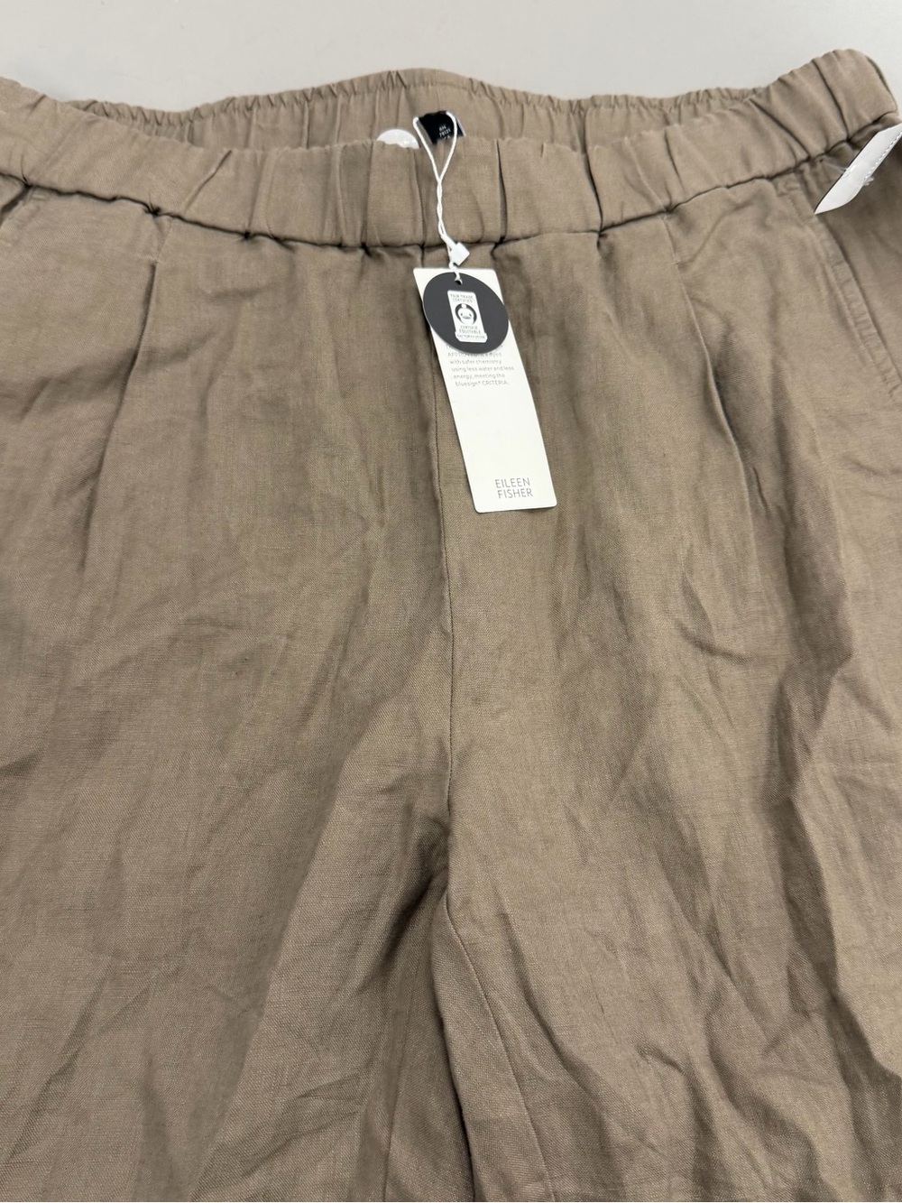 Eileen Fisher - Relaxed Linen-Blend Drawstring Pants in Taupe - Picture 6 of 6